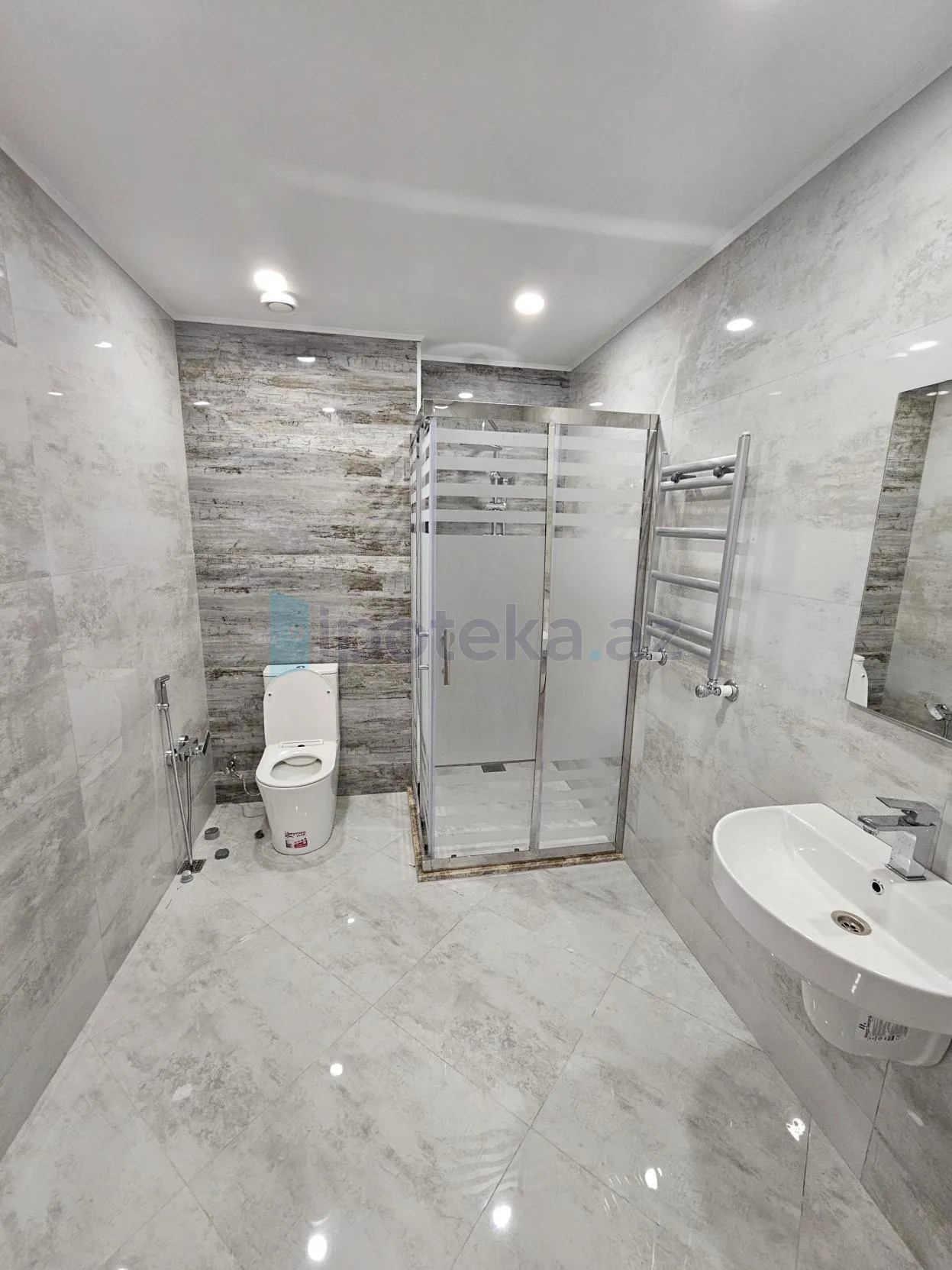 Satılır: 2 Otaq, Yeni tikili, Binəqədi r., 7-ci mkr q., 64.00 m² — Mənzil, Bakı (7)