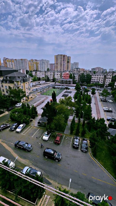 Satılır 4 otaqlı köhnə tikili 100 m² — Bakı