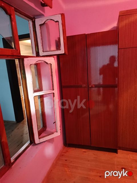 İkiqapılı taxta şkaf - Material: ağac, parlaq lak örtüklü - Rəng — Digah