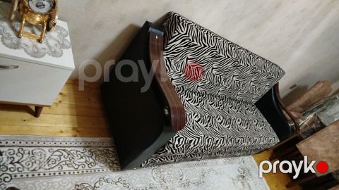 Zebra naxışlı ikili divan - Ölçü: təxmini 2 nəfərlik, kompakt ölçülü — Bakı