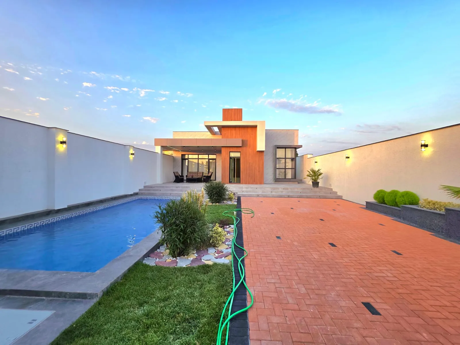 Mərdəkan, 4 otaqlı Villa satılır - 170 m², 1 mərtəbə, 5.5 sot — Ev, villa, Bakı (2)