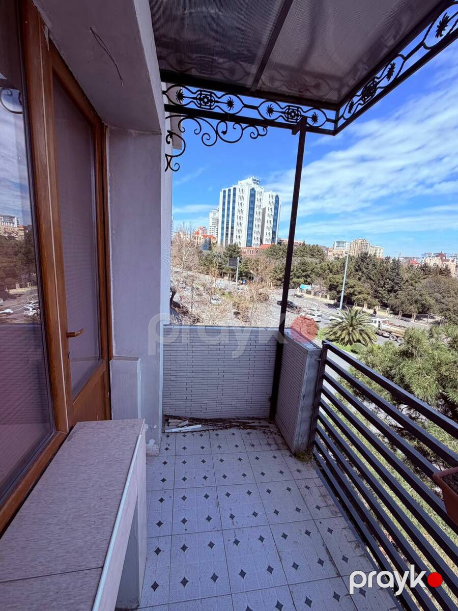 Satılır 2 otaqlı köhnə tikili 50 m² — Mənzil, Bakı (3)