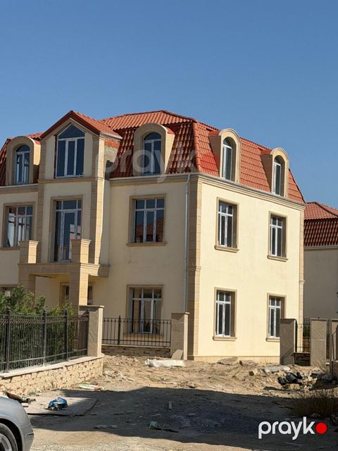 Satılır 7 otaqlı həyət evi/bağ evi 360 m² — Bakı