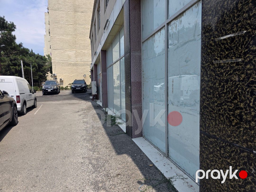 Satılır obyekt 303 m² — Əmlak, Bakı (3)