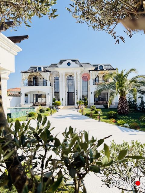 Satılır 6 otaqlı həyət evi/bağ evi 400 m² — Bakı