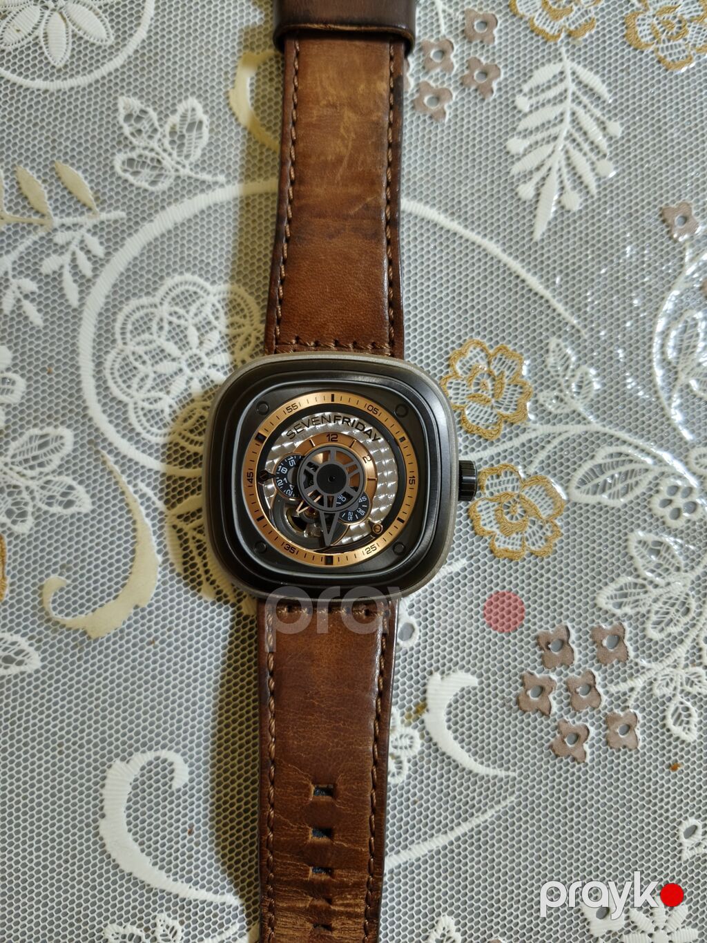 İşlənmiş, Qol saatı, Sevenfriday, rəng - Qara — Qol saatları, Sumqayıt (6)