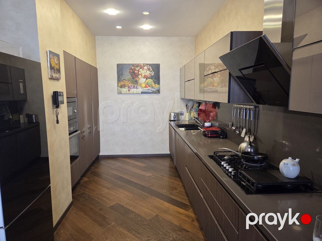 Satılır 4 otaqlı yeni tikili 220 m² — Mənzil, Bakı (9)