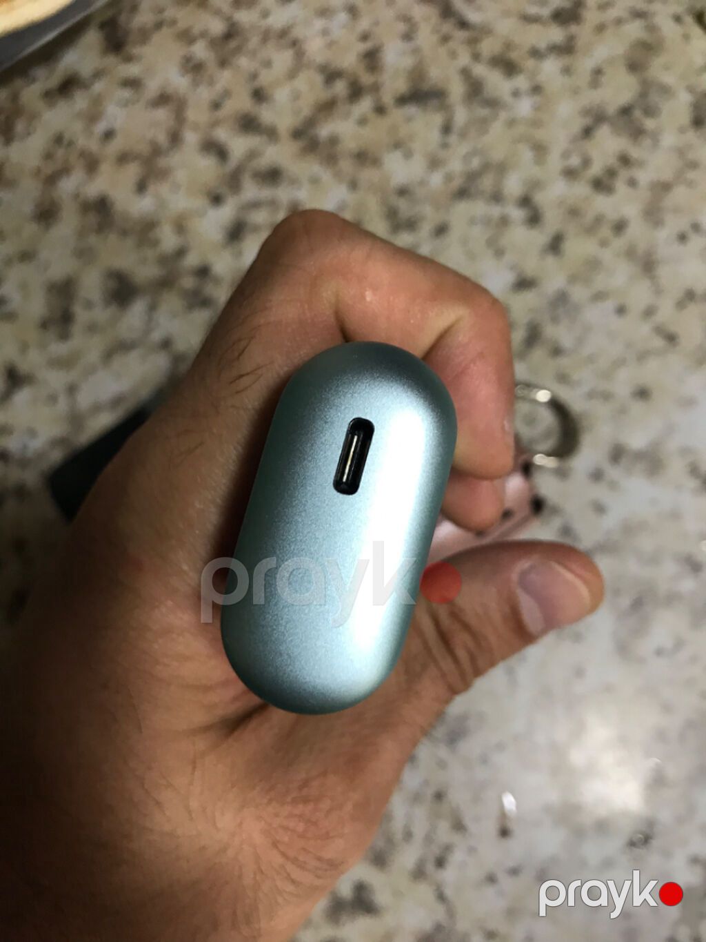 Az istifade olunub Asaqida vererem — Elektronik siqaretlər, Bakı (6)