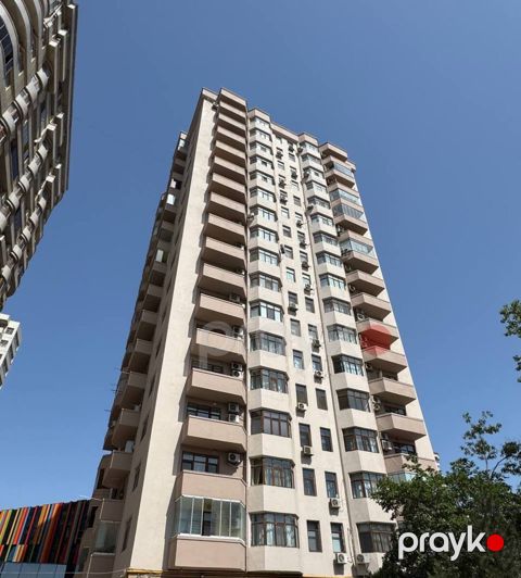 Satılır 4 otaqlı yeni tikili 210 m² — Bakı