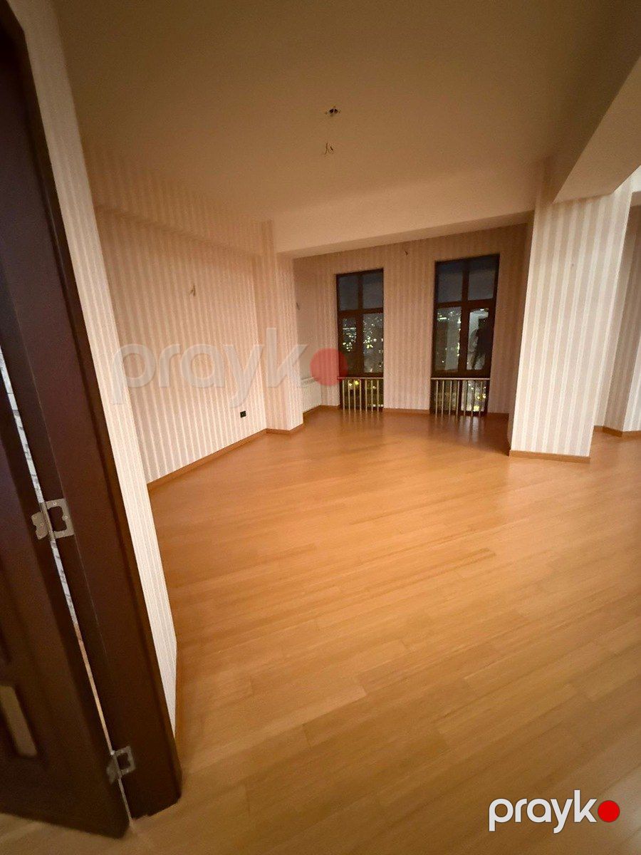 Satılır 5 otaqlı yeni tikili 335 m² — Mənzil, Bakı (11)