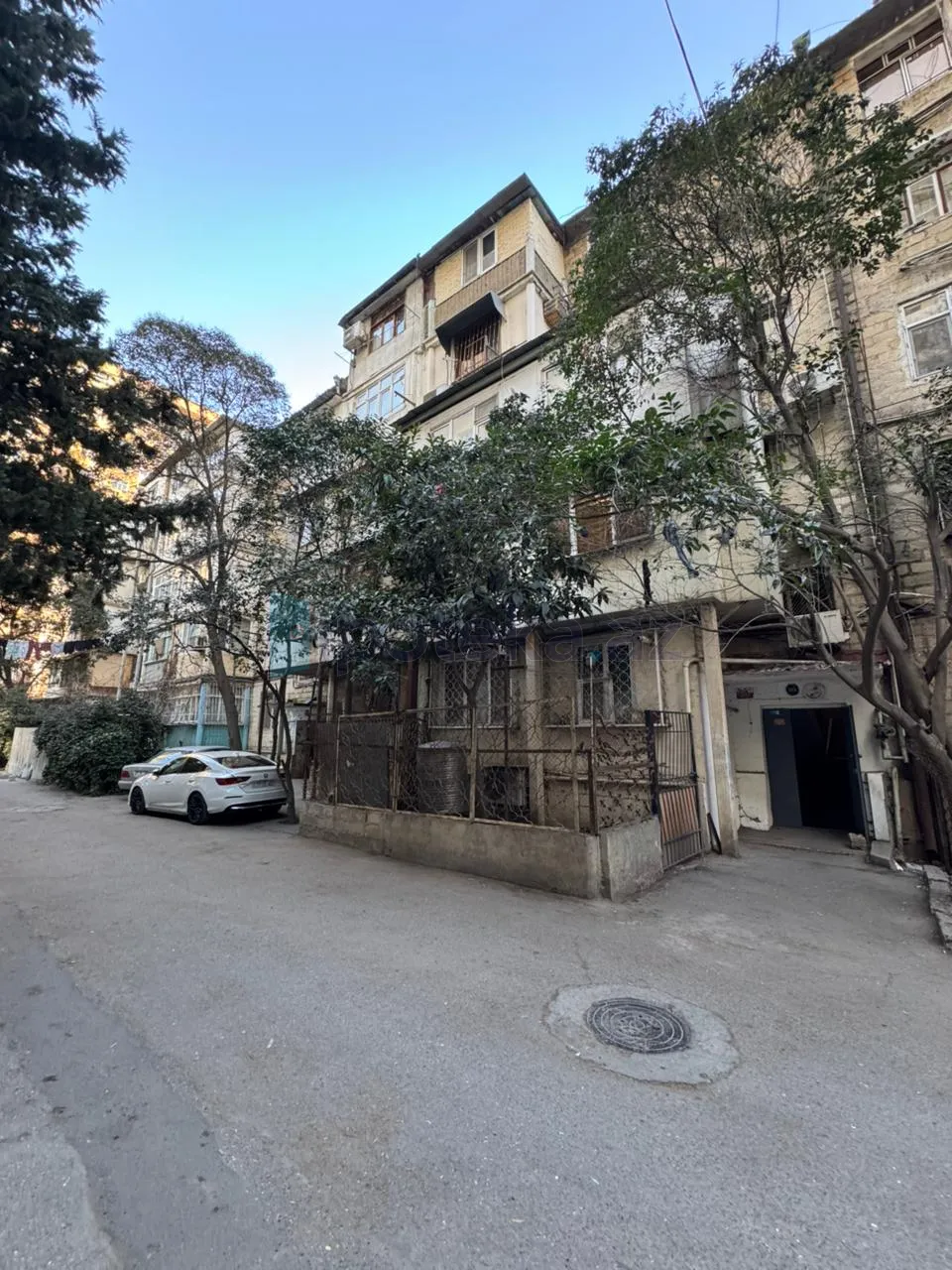 Satılır: 2 Otaq, Köhnə tikili, Yasamal r., 30.00 m² — Mənzil, Bakı (2)