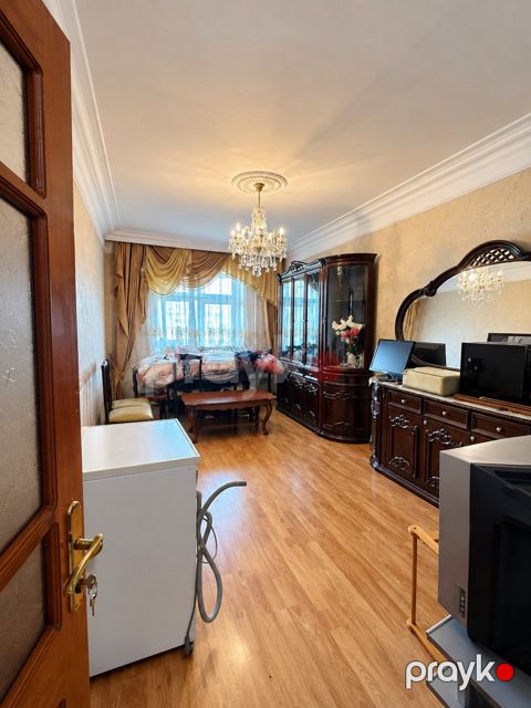 Satılır 5 otaqlı köhnə tikili 110 m² — Bakı