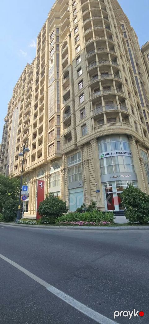 Satılır 3 otaqlı yeni tikili 175 m² — Bakı