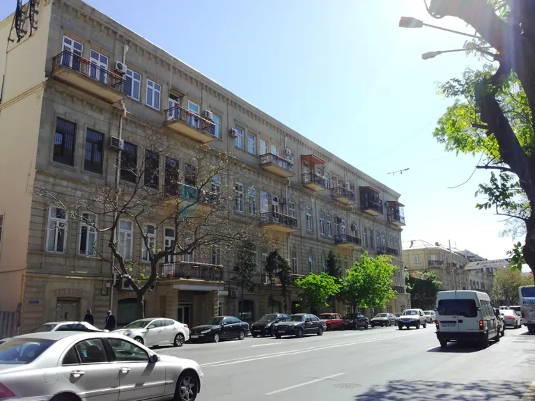 Satılır: 2 Otaq, Köhnə tikili, Nəsimi r., 60.00 m² — Bakı