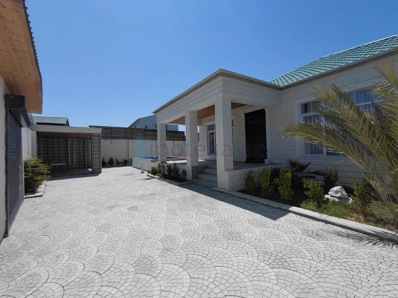 Satılır: 4 Otaq, Bağlar, Xəzər r., Buzovna q., 180.00 m² — Ev, villa, Buzovna (2)