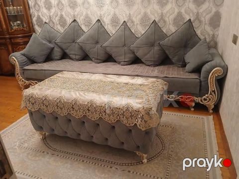 *ZB* *Divan +Pufık* Qıymet *350 AZN* acilir bazaldir ölçü 2.8 unvan — Digah