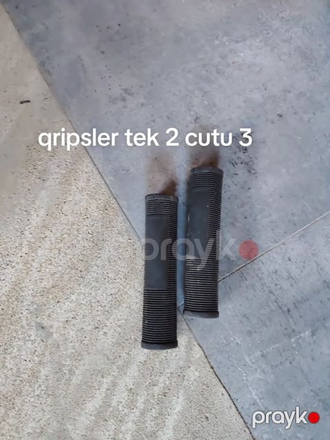 Motosiklet üçün sükan qrifləri - Material: rezin - Rəng: qara
