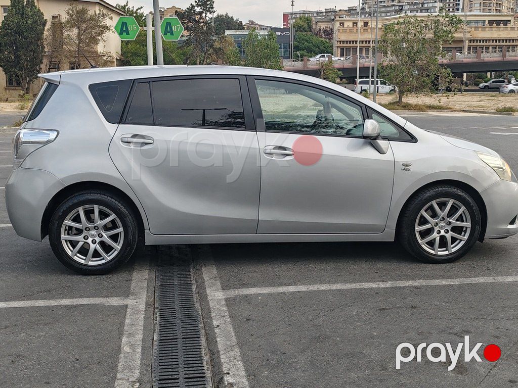 Toyota Verso, 2.2 L, 2009 il, 271 000 km — Avtomobillər, Bakı (3)
