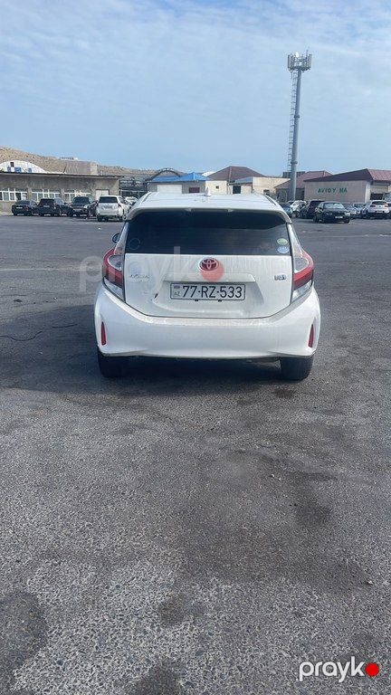 Toyota Aqua, 1.5 L, 0.87 kWh, 2019 il, 164 350 km — Avtomobillər, Bakı (4)