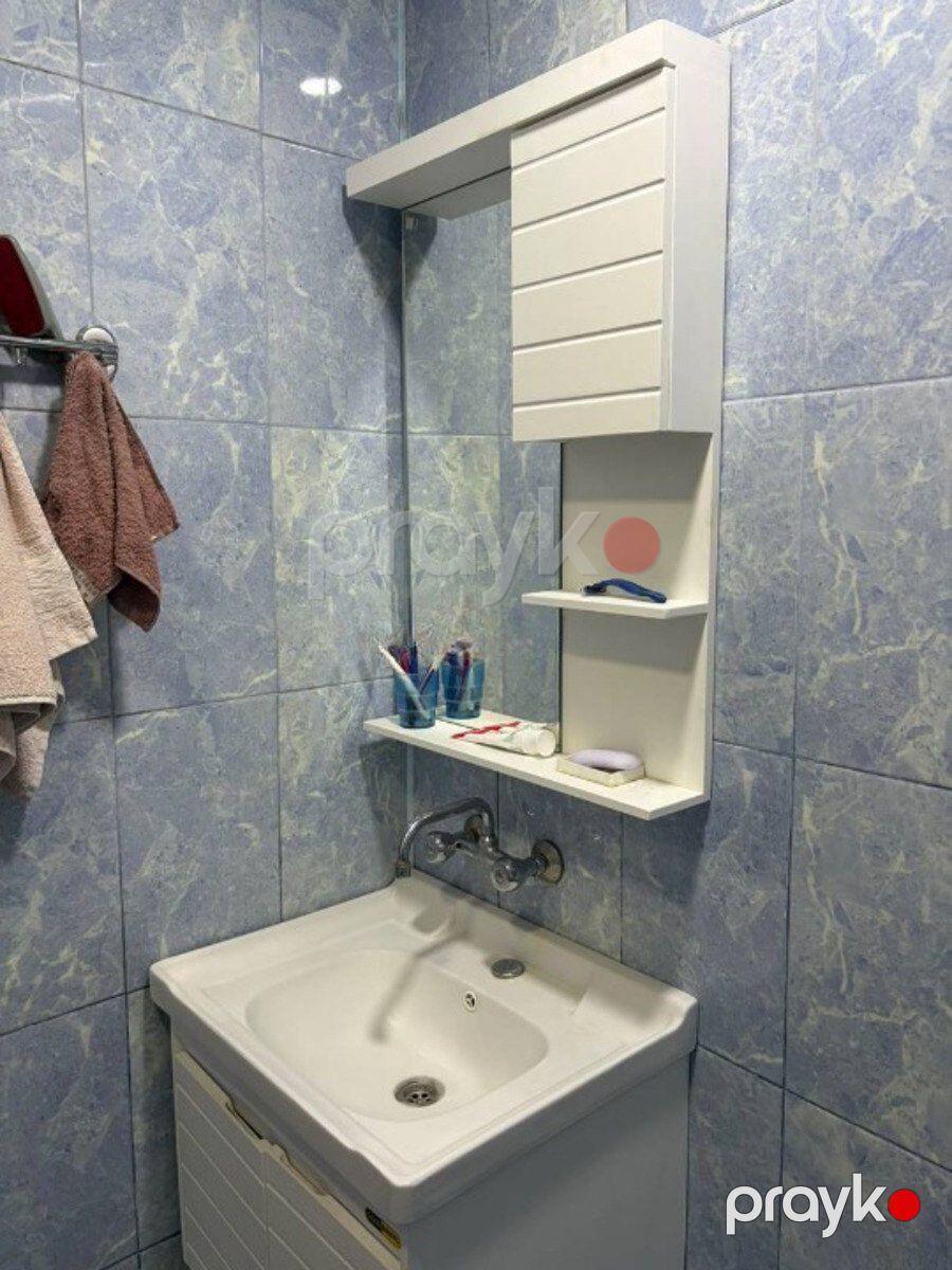 Satılır 2 otaqlı köhnə tikili 65 m² — Mənzil, Bakı (11)