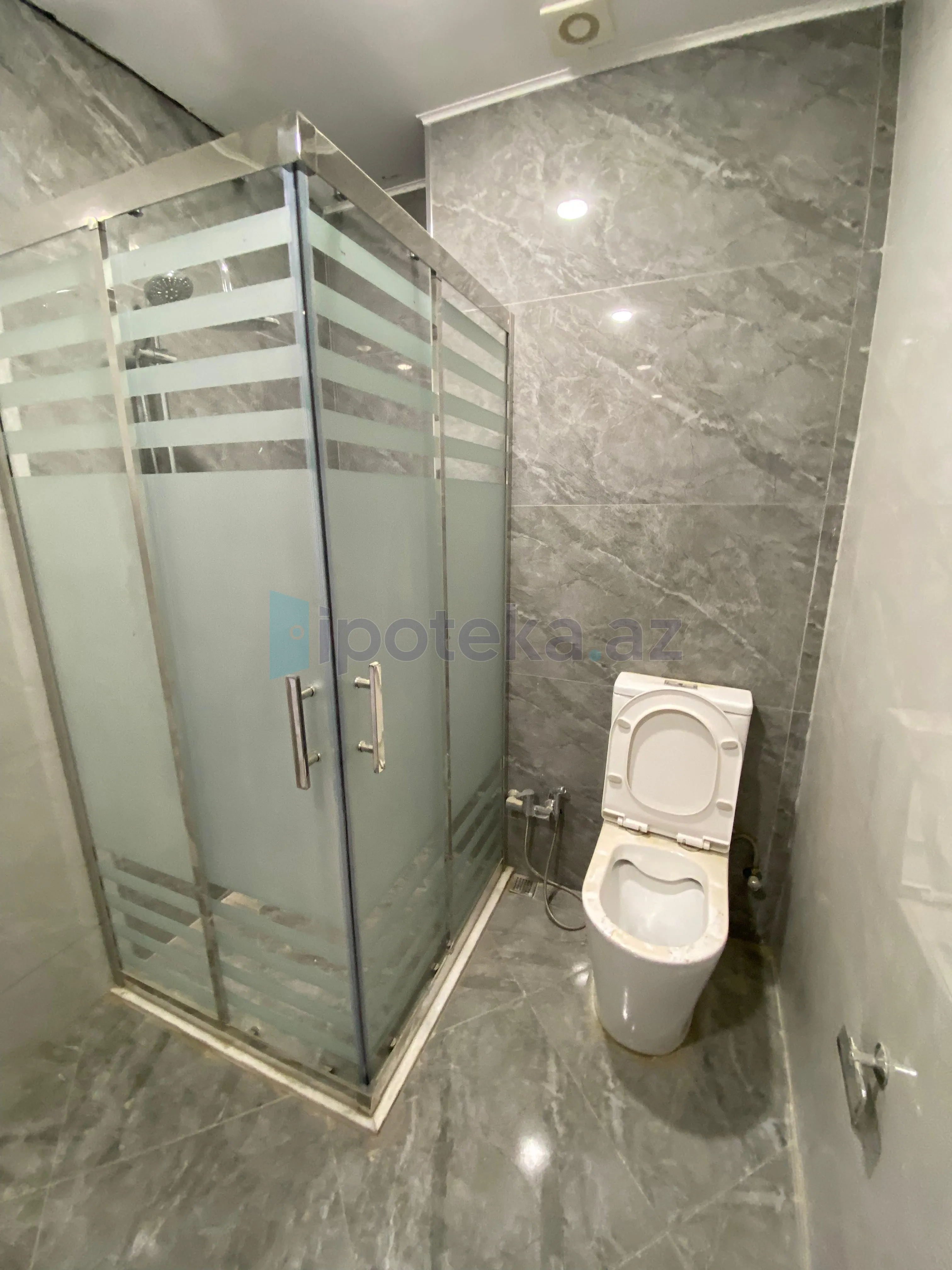 Satılır: 3 Otaq, Yeni tikili, Binəqədi r., 7-ci mkr q., 85.00 m² — Mənzil, Bakı (2)