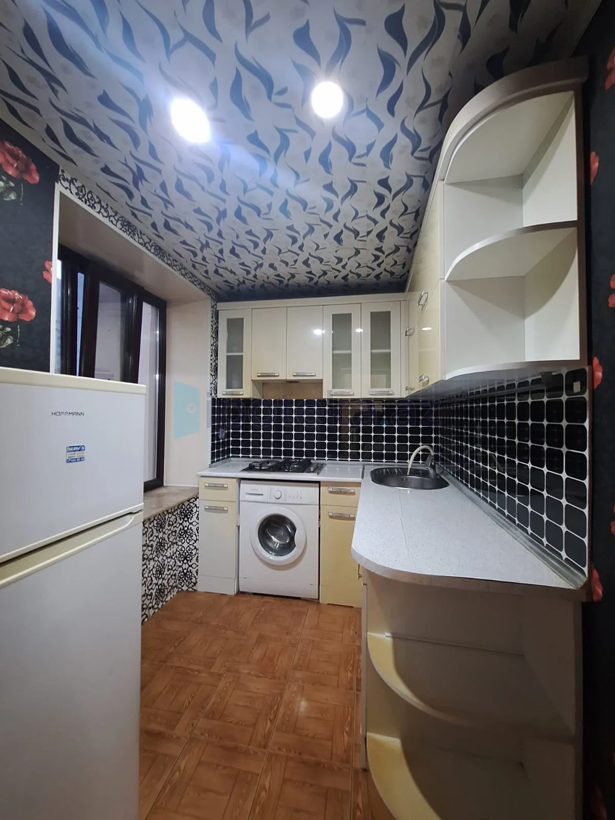 Satılır: 2 Otaq, Köhnə tikili, Yasamal r., 50.00 m² — Mənzil, Bakı (8)