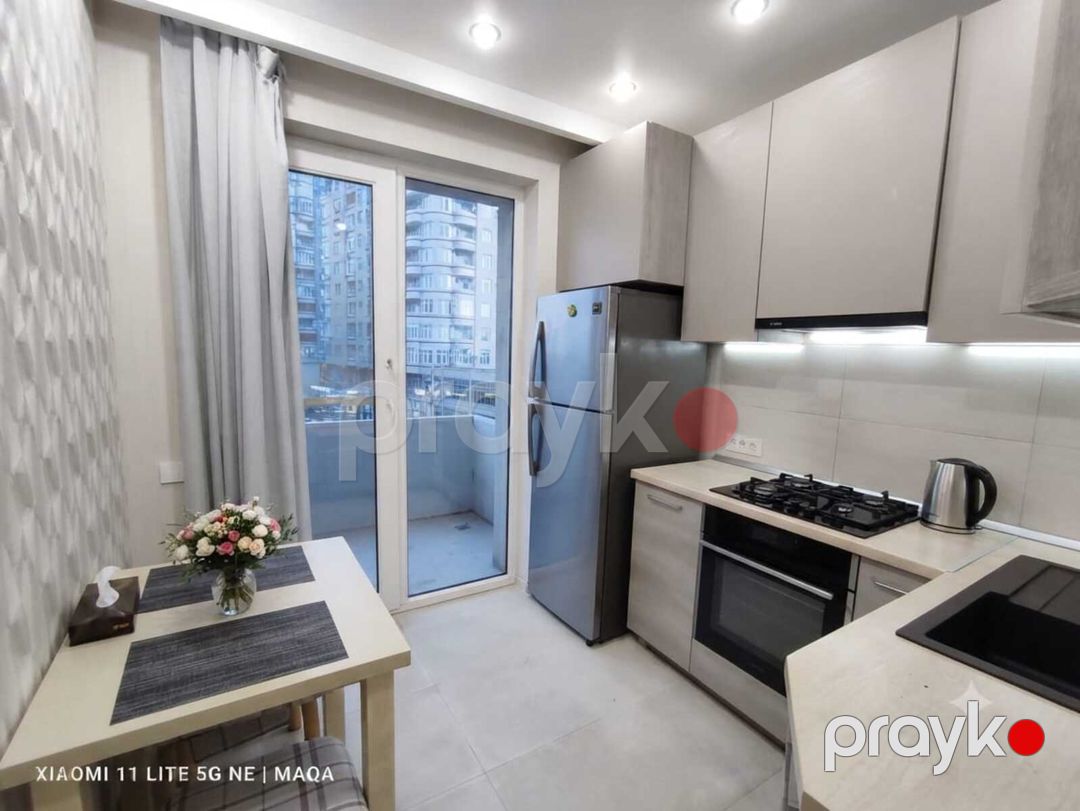 İcarəyə verilir 2 otaqlı köhnə tikili 80 m² — Mənzil, Bakı (8)