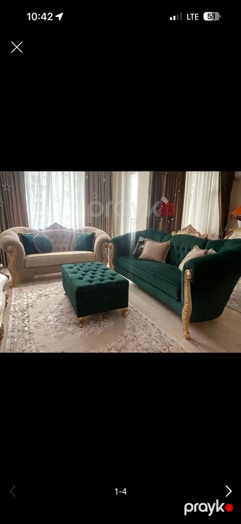 2 ədəd Klassik divan 660 AZN. ideal vəziyyətdədi Pufik hədiyyə — Bakı