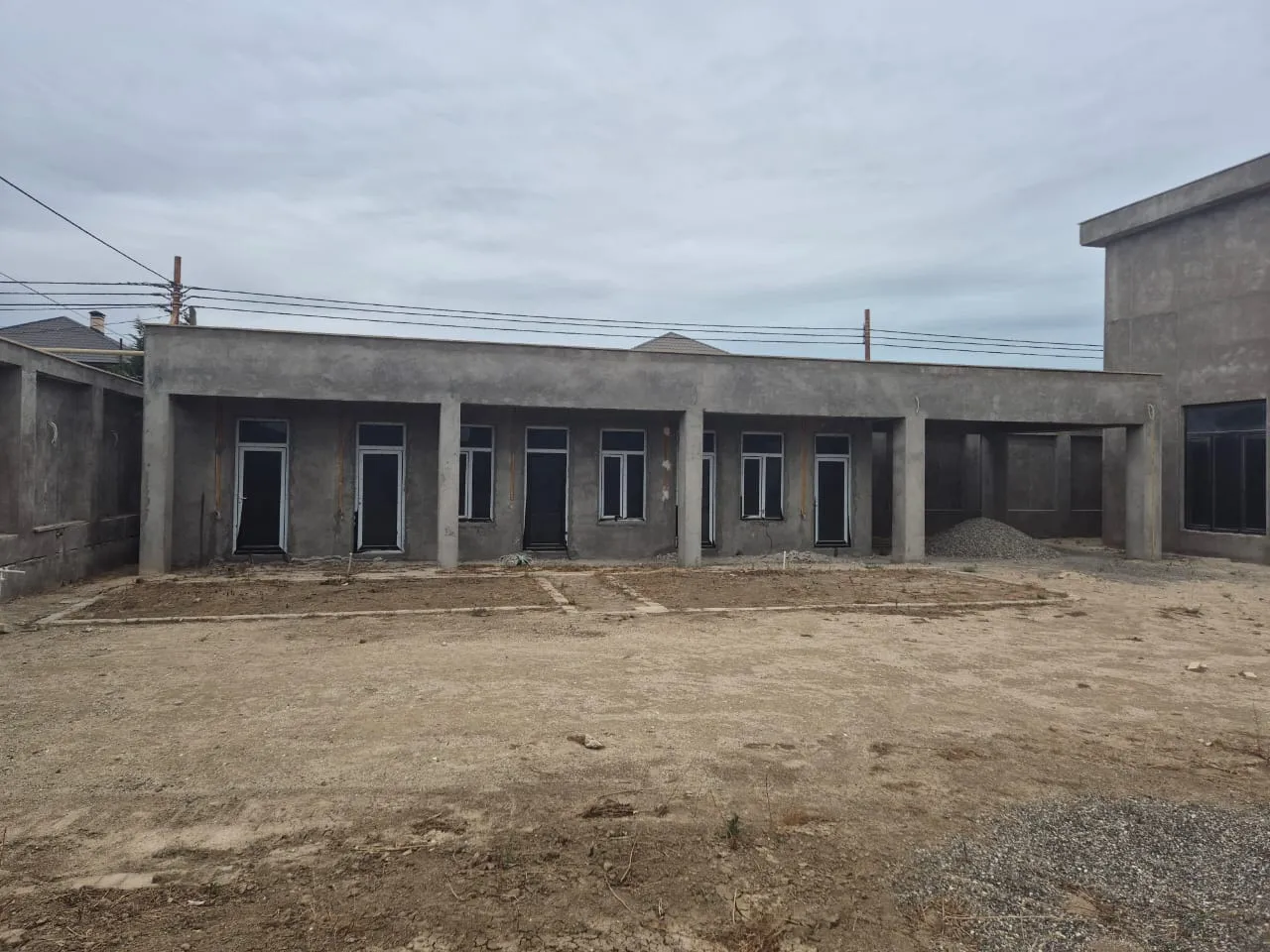 Qala, 6 otaqlı Həyət evi satılır - 330 m², 2 mərtəbə, 10 sot — Ev, villa, Bakı (4)