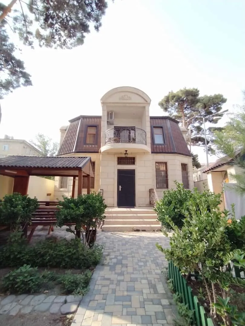 Bakıxanov, 4 otaqlı Villa satılır - 150 m², 2 mərtəbə, 2.8 sot — Bakı