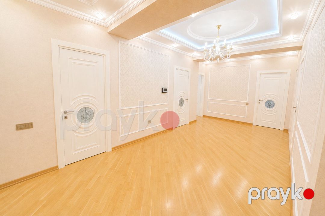 Satılır 4 otaqlı yeni tikili 225 m² — Mənzil, Bakı (5)