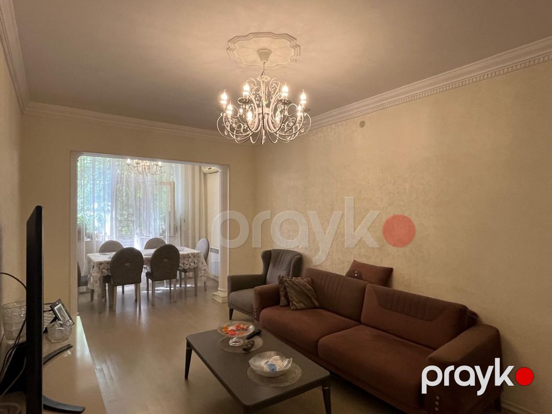 Satış: 3 otaqlı Köhnə tikili, 100 m², Yasamal rayonu — Mənzil, Bakı
