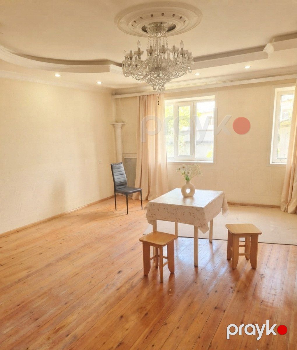 Satılır 5 otaqlı köhnə tikili 131.8 m² — Mənzil, Sumqayıt