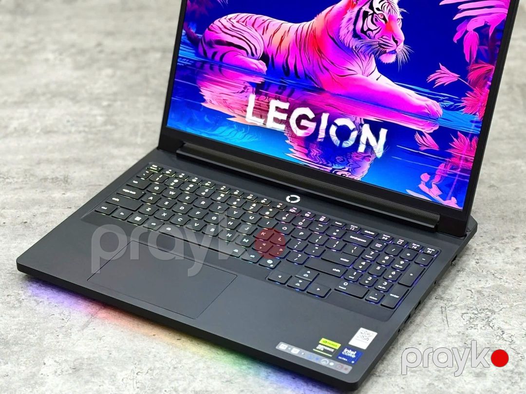 Lenovo Legion Pro 7 (2025) RTX 5090 — Noutbuklar, Bakı (3)