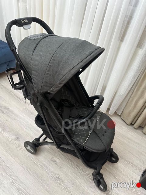Uşaq arabası – Kidilo brendi, kompakt və yüngül şəhər tipli model — Bakı