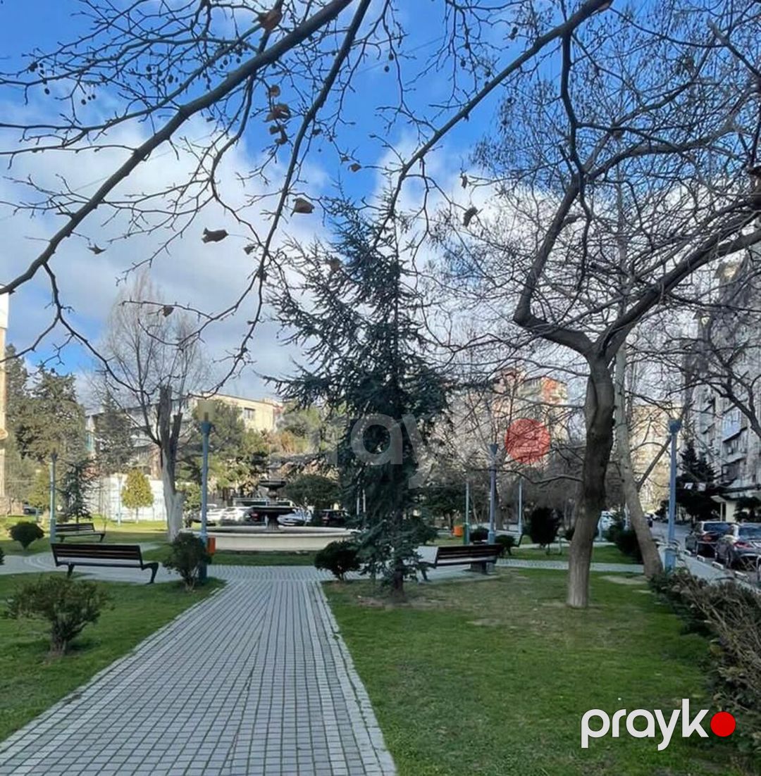 Satılır 4 otaqlı köhnə tikili 115 m² — Mənzil, Bakı (12)