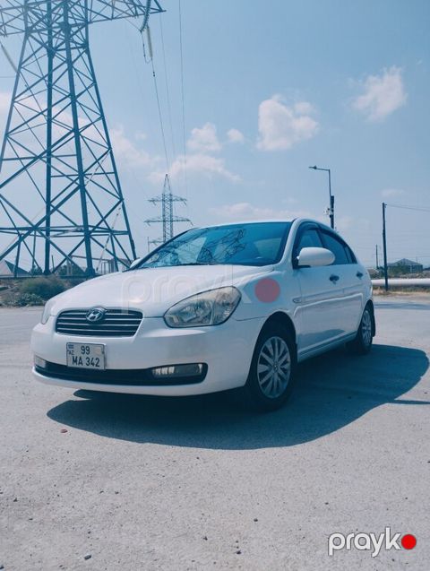Hyundai Accent, 1.4 L, 2009 il, 784 000 km — Bakı