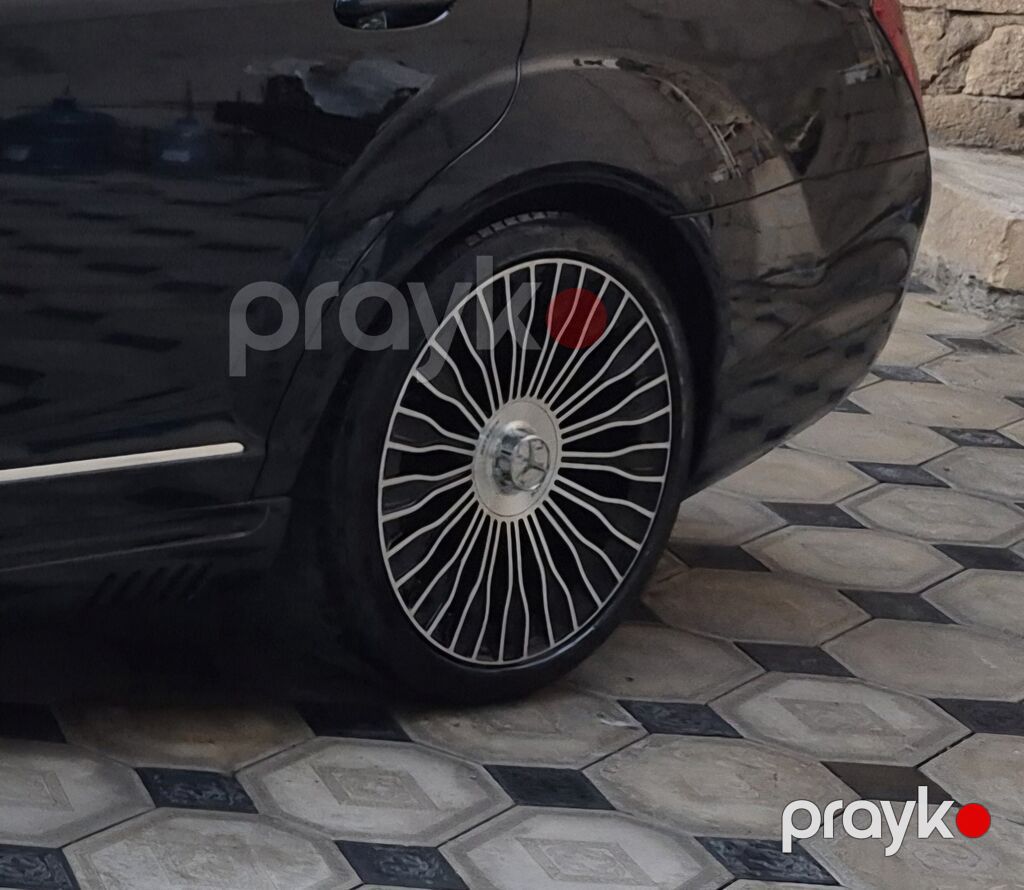 6 7 aydir maşının üstünə qoyulmuş Maybach 20 lik diskilərdir. Yeni — Diskləri, Bakı (2)