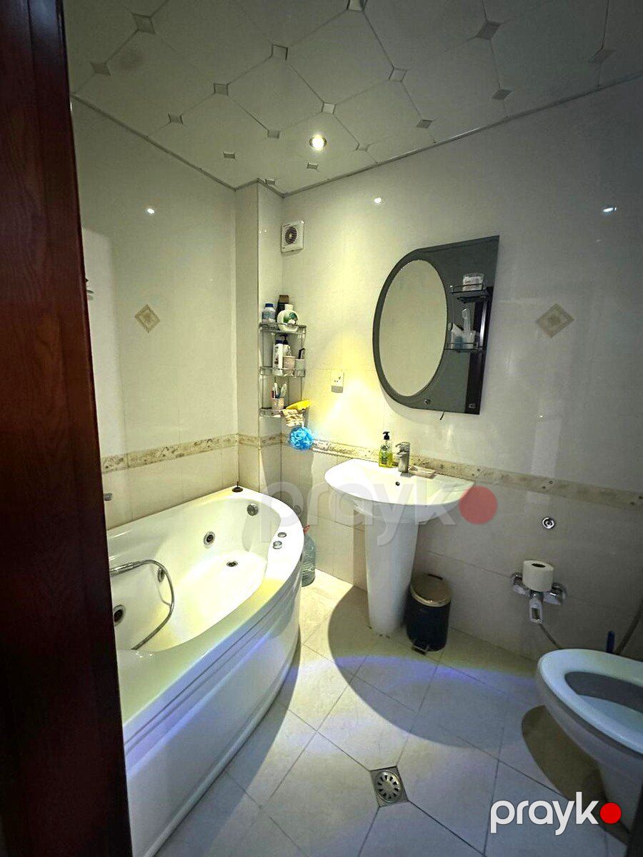 Satılır 4 otaqlı köhnə tikili 120 m² — Mənzil, Bakı (11)