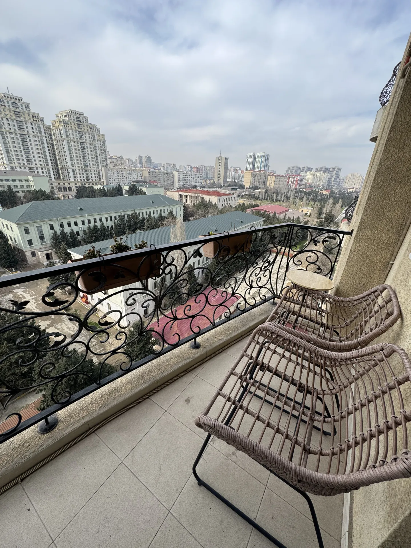Elmlər Akademiyası m.st, 3 otaqlı Yeni tikili satılır - 147 m², 10/18 mərtəbə — Mənzil, Bakı (2)