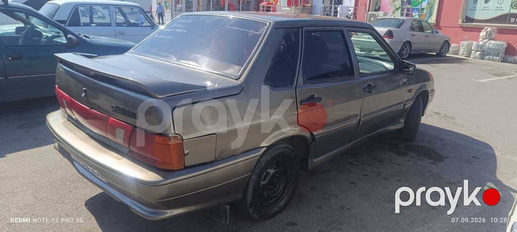 Avtomobil: Lada Samara sedan (2115) Buraxılış ili: 2002 (arxa şüşədə — Avtomobillər, Bakı (9)