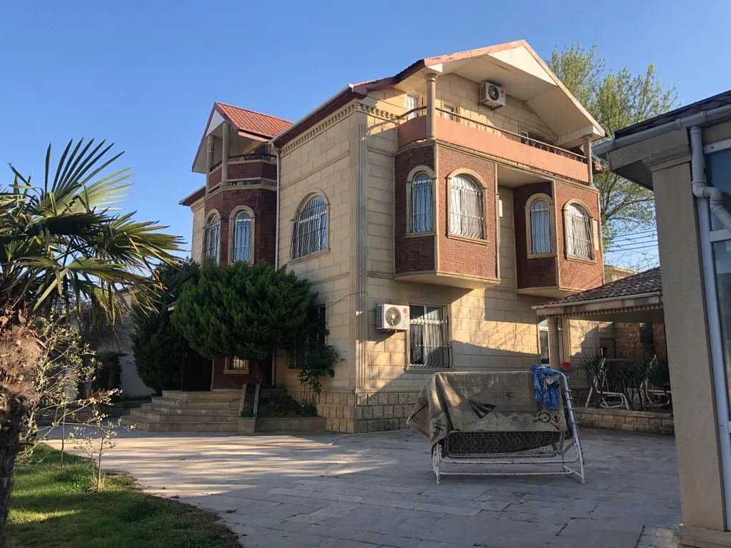 Novxanı, 7 otaqlı Həyət evi satılır - 400 m², 3 mərtəbə, 9 sot — Bakı