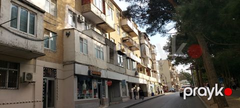Satılır obyekt 80 m² — Bakı
