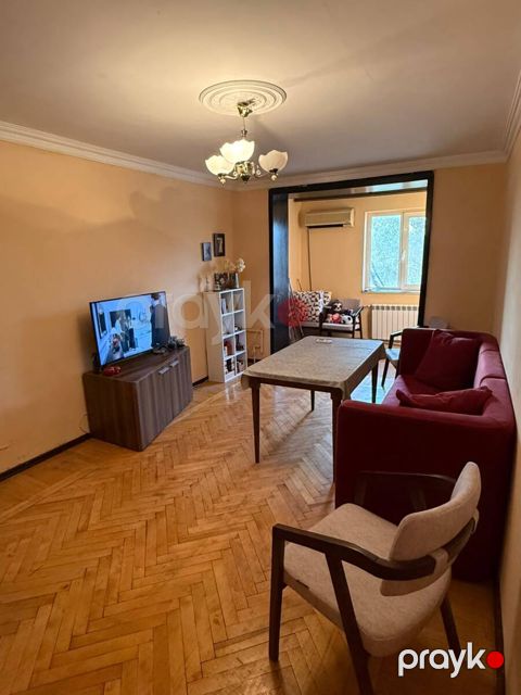 Satılır 2 otaqlı köhnə tikili 45 m² — Bakı