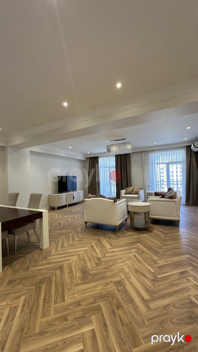 Satılır 4 otaqlı yeni tikili 242 m² — Mənzil, Bakı (3)