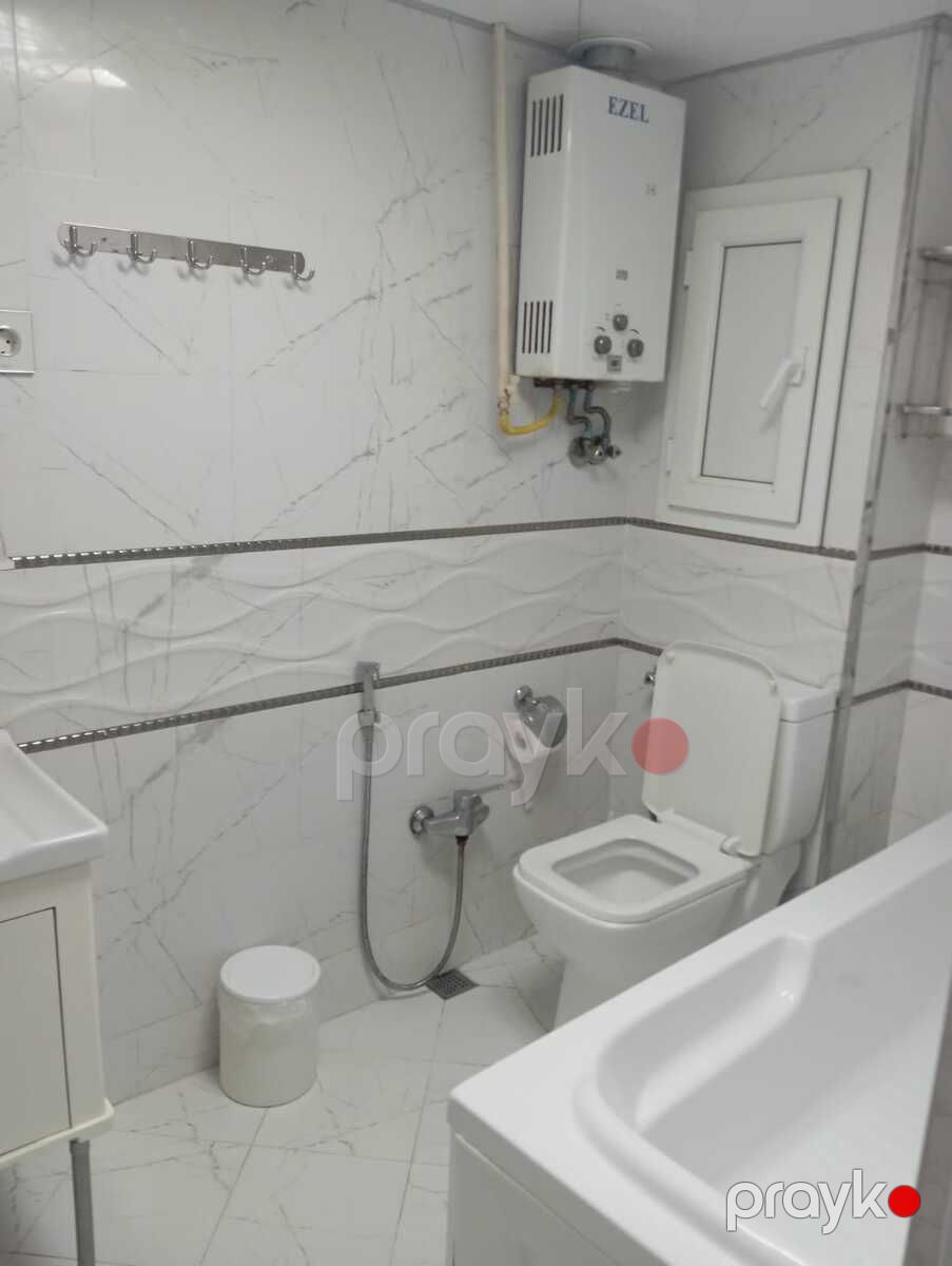 Satılır 2 otaqlı köhnə tikili 65 m² — Mənzil, Bakı (8)