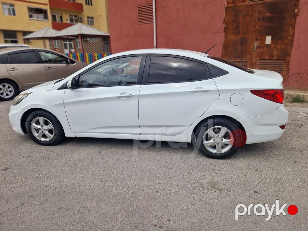 Hyundai Accent, 2012 il — Avtomobillər, Bakı (4)