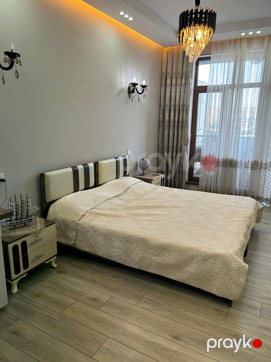 Satılır 4 otaqlı yeni tikili 226 m² — Mənzil, Bakı (7)