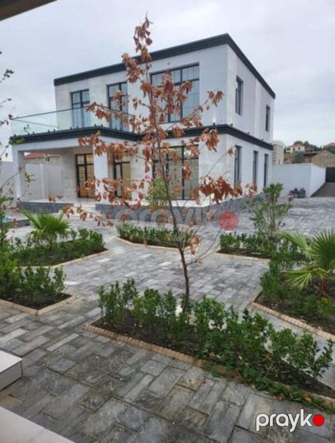 Satılır 5 otaqlı həyət evi/bağ evi 250 m² — Bakı