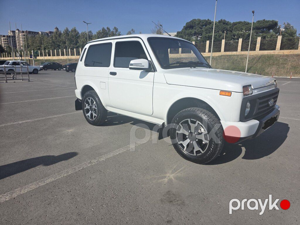 Lada (VAZ) Niva, 1.7 L, 2024 il, 35 000 km — Avtomobillər, Bakı (8)